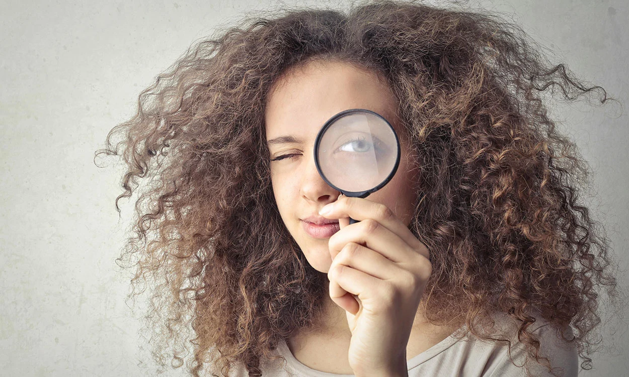 ¿Por qué se encrespa el pelo y cómo evitarlo?